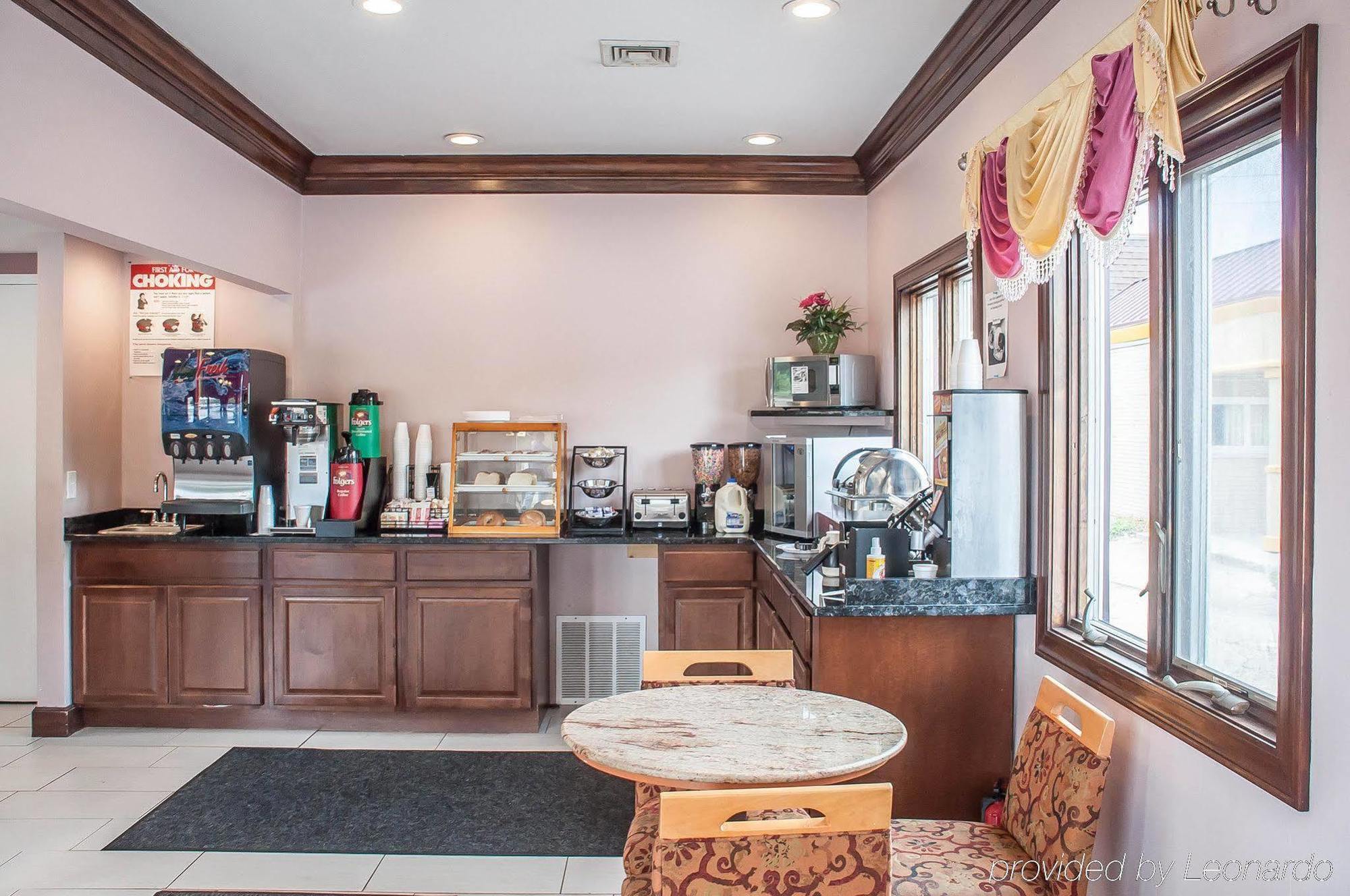 Amherst Inn & Suites المظهر الخارجي الصورة