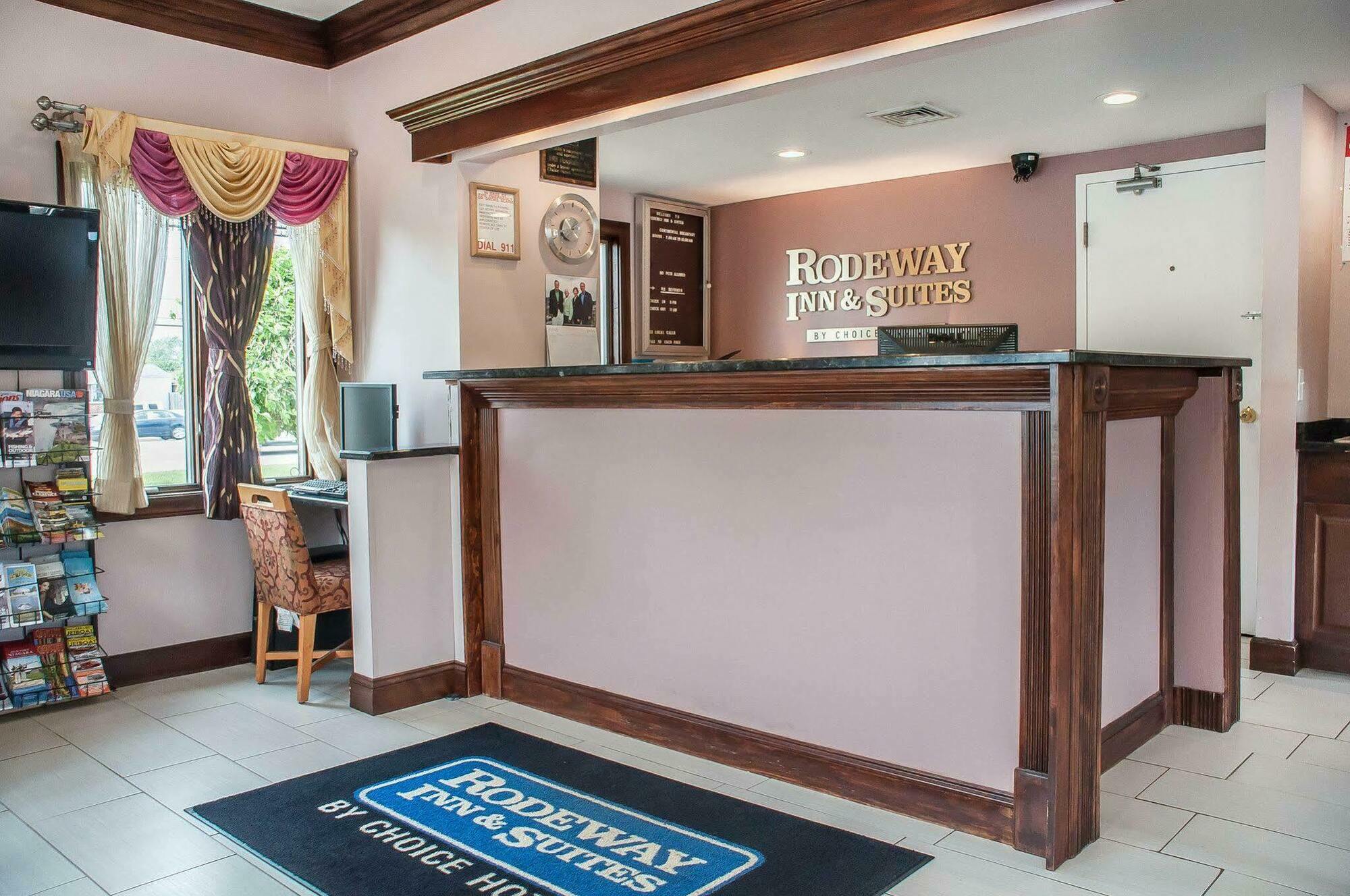 Amherst Inn & Suites المظهر الخارجي الصورة